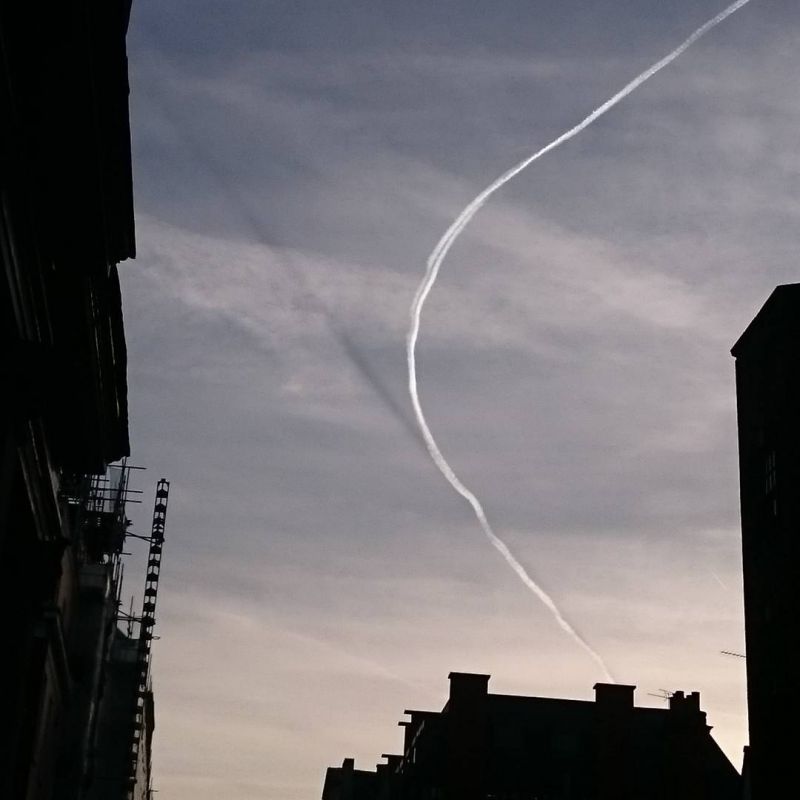 Is this contrail casting a shadow?